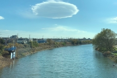不思議な円盤型の雲